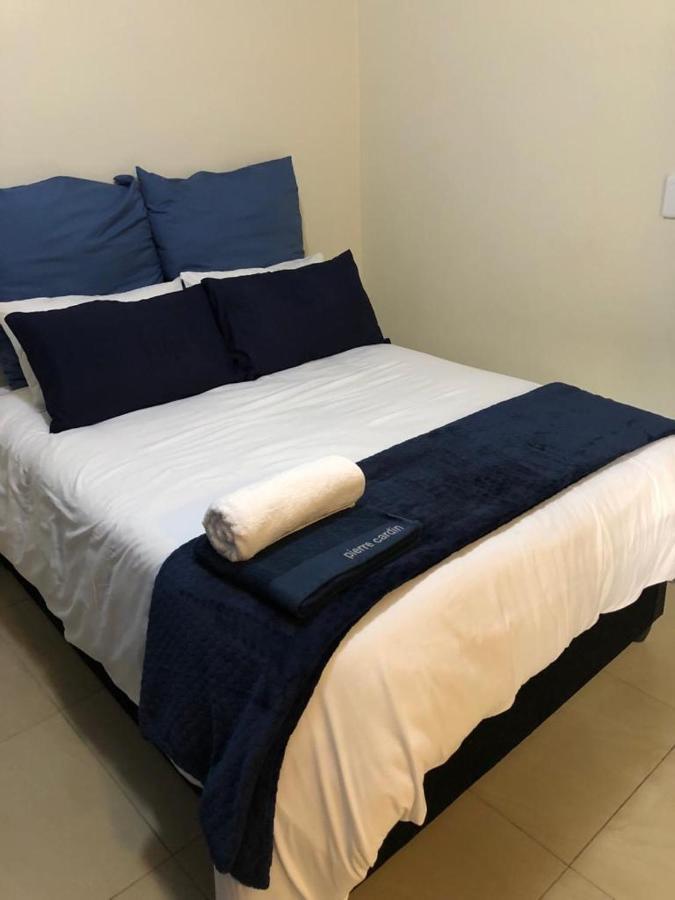 Caleb'S Guesthouse Durban Exterior photo